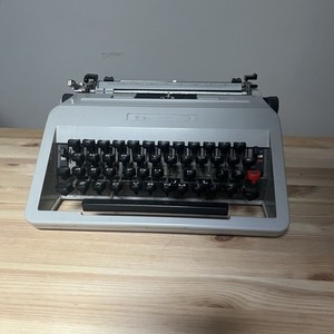 Olivetti Studio 45 Typewriter for sale | eBay