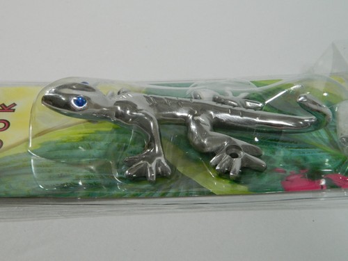 Better Housewares Handcrafted Aluminum Salamander Hook - Picture 4 of 4