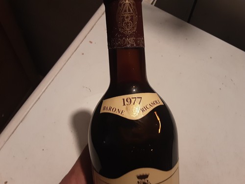 CHIANTI CLASSICO RICASOLI 1977 BUONA LA CAPSULA E BUONO IL LIVELLO SEMPRE STATA - Foto 7 di 11