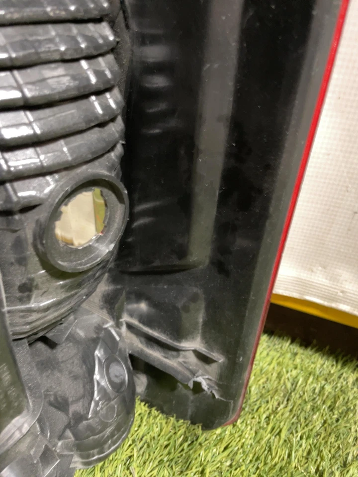 ✅ 2023 FORD TRANSIT 150 MONTAJE LUZ TRASERA LH OEM Foto 4 de 4