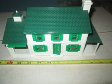 O/O-27 Plasticville 2 story House. Assembled.