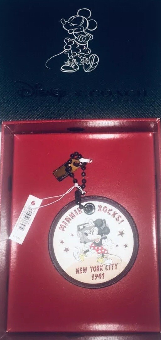 Coach ◆ Disney x Coach Boxed Minnie mouse hangtag s-l400.jpg