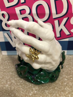 Bath & Body Works Ivy WITCH HAND with Spider Ring Foaming Soap Holder HALLOWEEN 