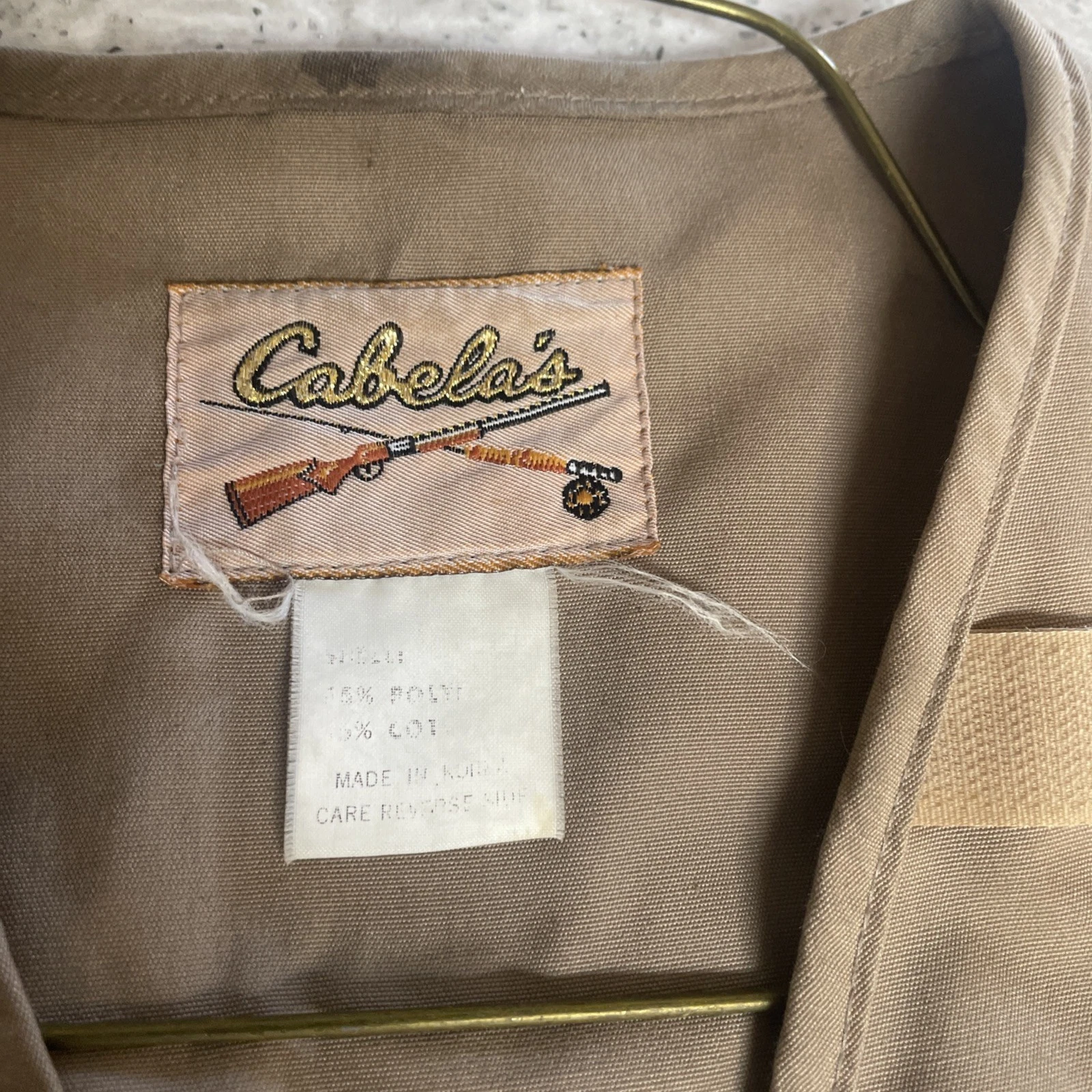 Cabelas Fly Fishing Vest Mens Tan Multi Pocket Outdoor Utility.
