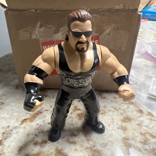 wwf hasbro  wwe mattel retros  series 10 diesel ak...