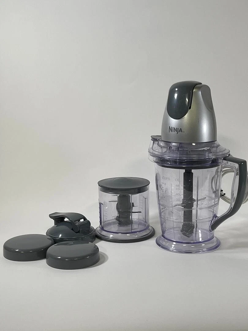Ninja QB900B Master Prep Food Processor Blender with 48 Oz Pitcher & 16 Oz Chopp