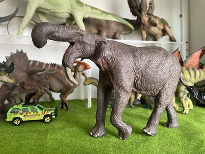 Prehistoric Large Known Elephant Jurassic Dinosaur Deinotherium