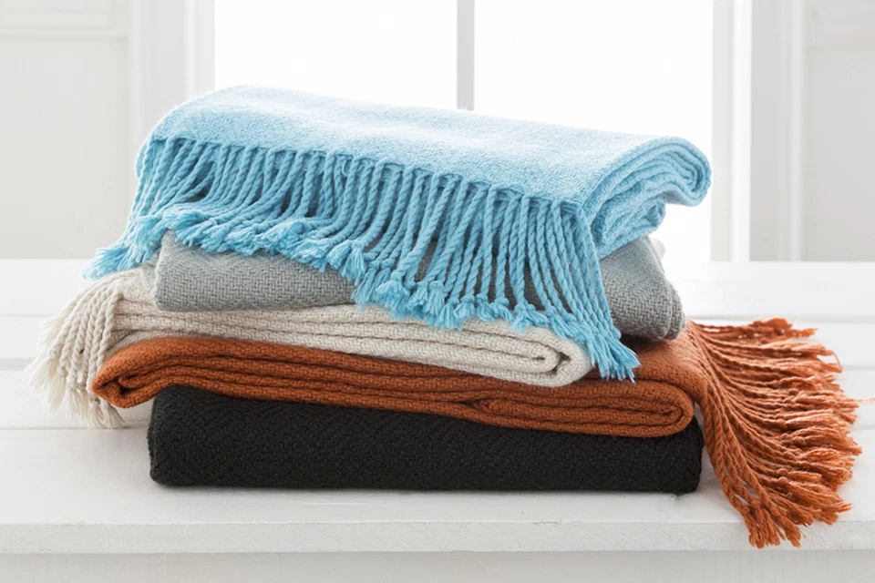 Carpet Oranges Tonal Chevron Solid Throw Blanket TUR-8403 - Aprx 50" x 60" - Image 2 of 4