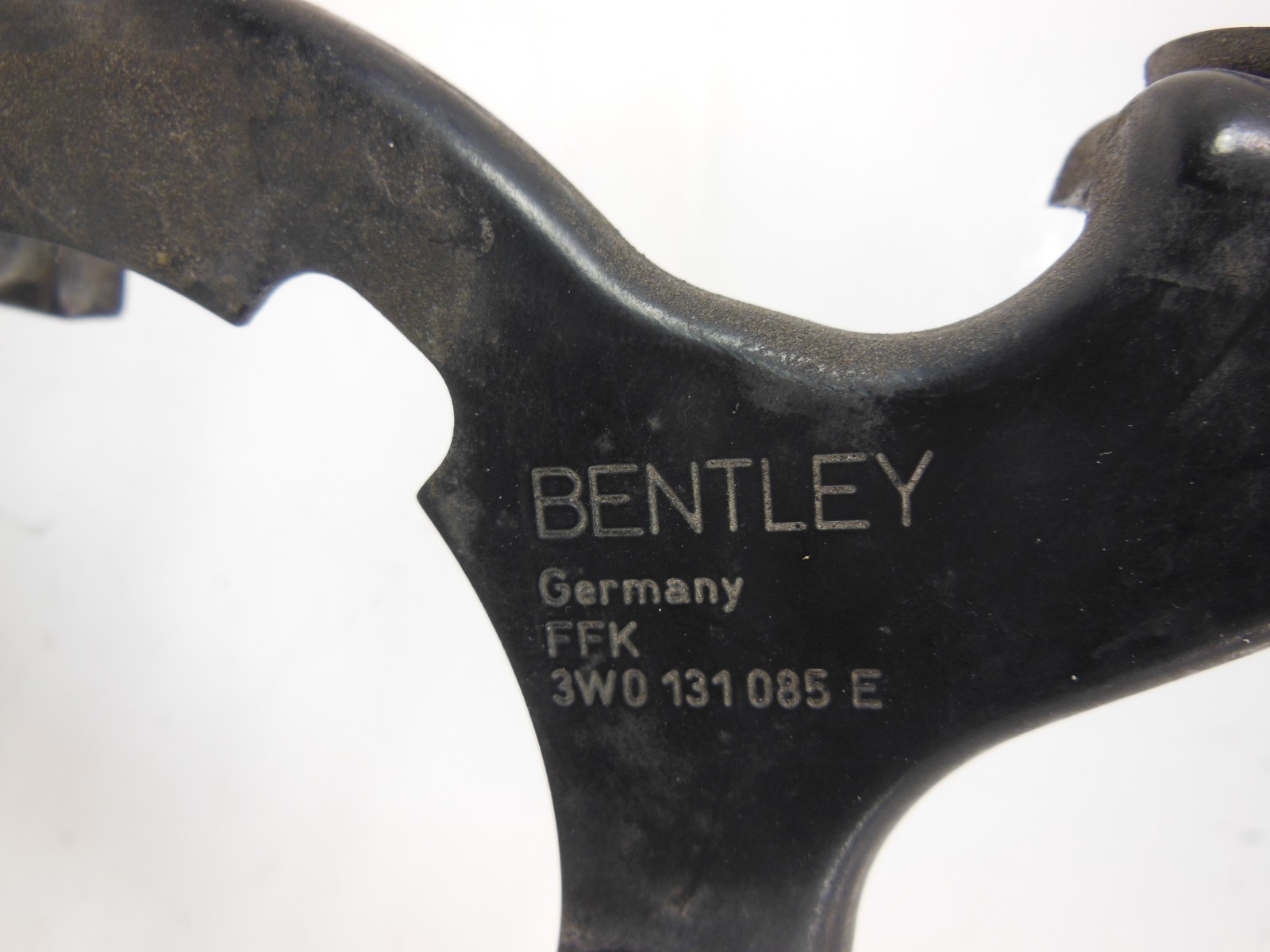 2006 06 Bentley Continental Flying Spur Secondary Air Smog Pump Bracket OEM