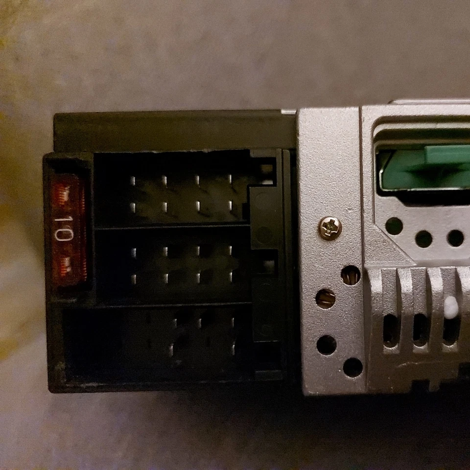 Mercedes Benz CD-Radio MF2910 - Bild 4 von 4