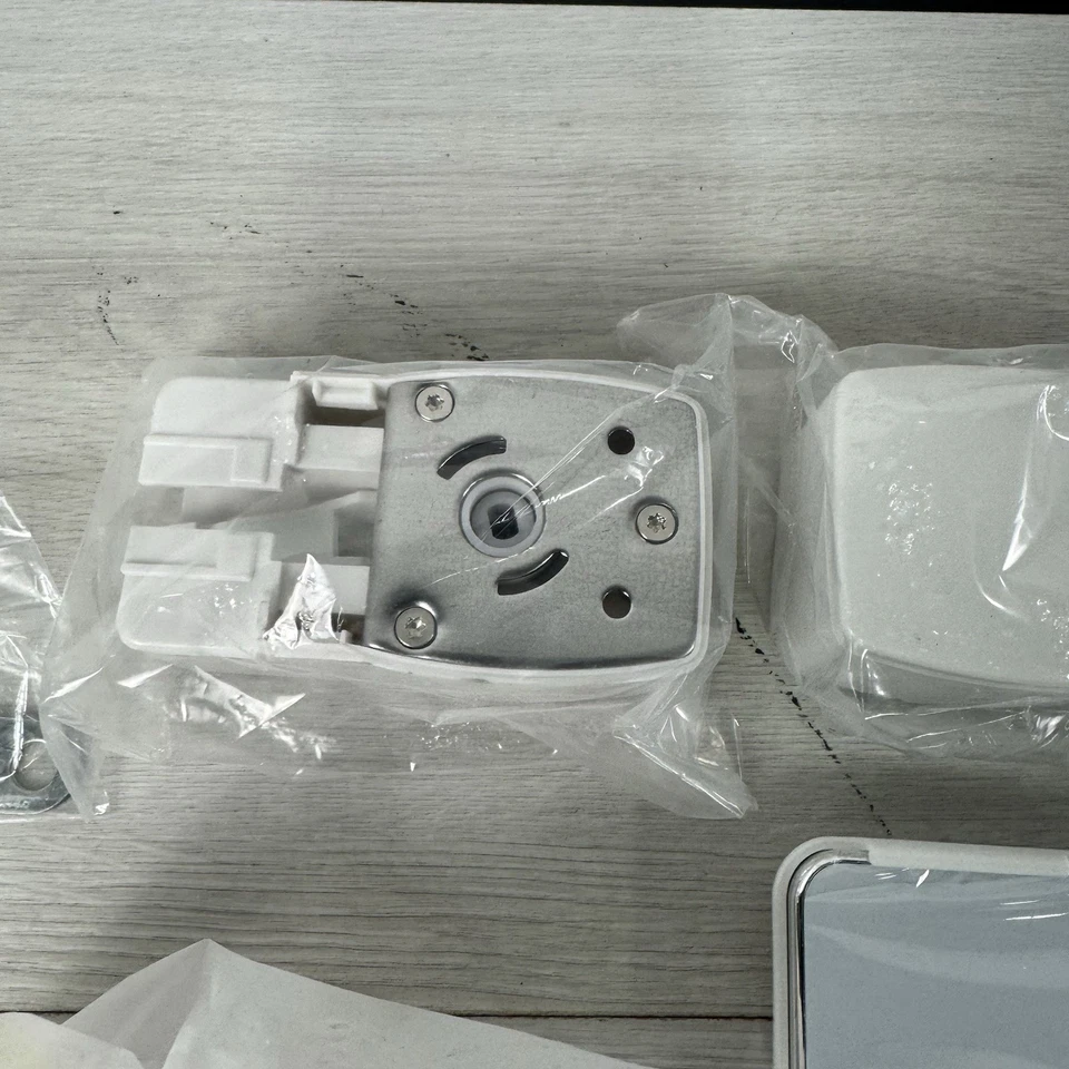 Sistema de Cortinas Inteligentes Eléctricas Chshn Motorizado con Control Remoto y Alexa Up 165” 2567J Foto 4 de 4