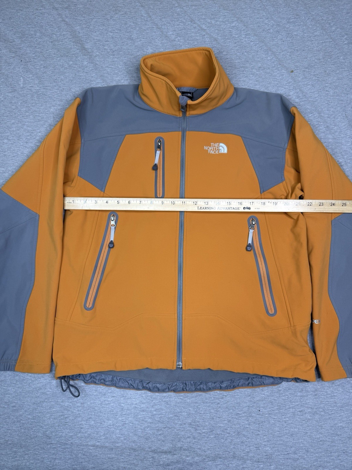 The North Face Apex Bionic Softshell Full Zip Jac… - image 3