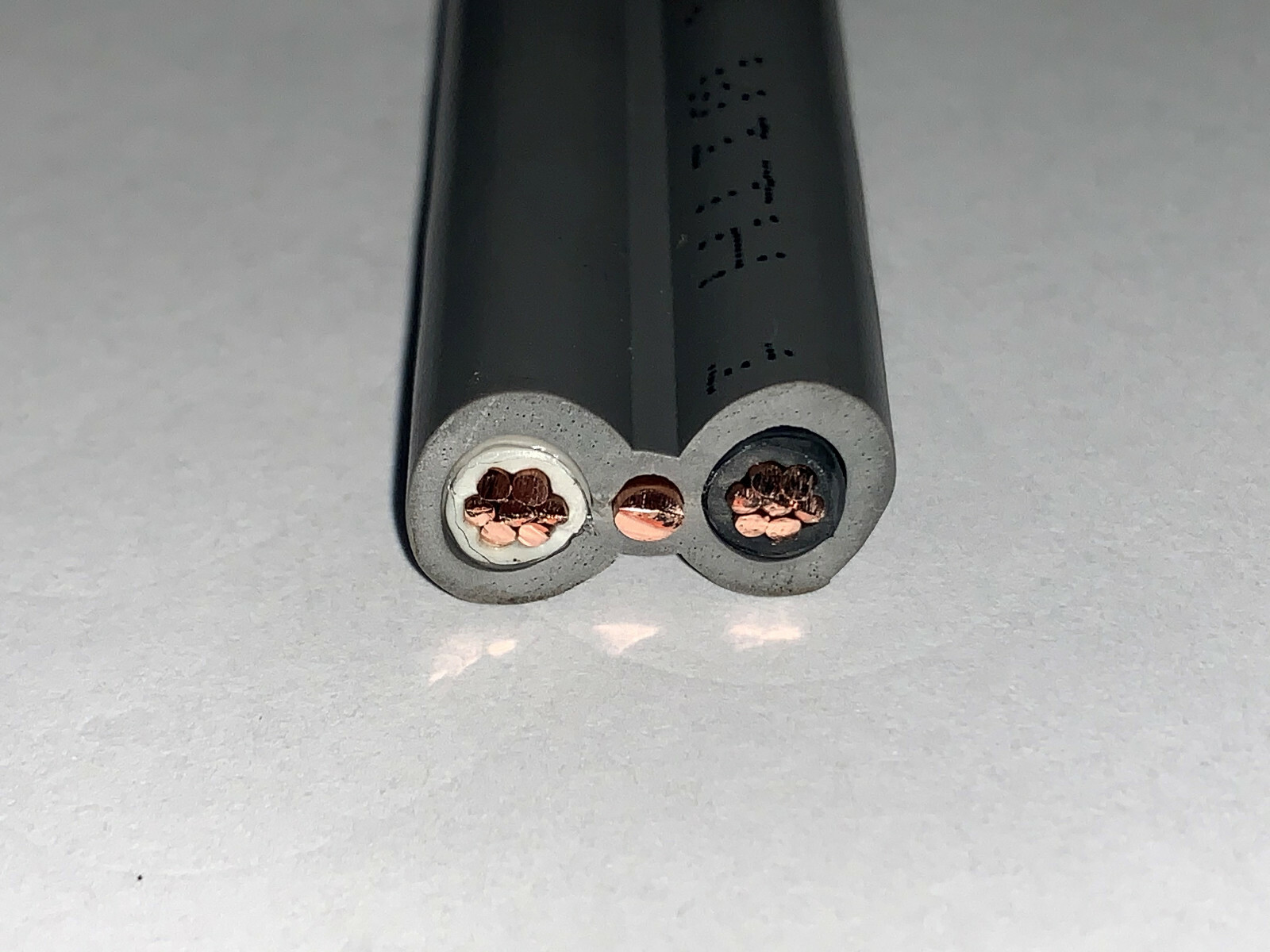 65 FT 8/2 UF-B W/GROUND UNDERGROUND FEEDER DIRECT BURIAL WIRE/CABLE