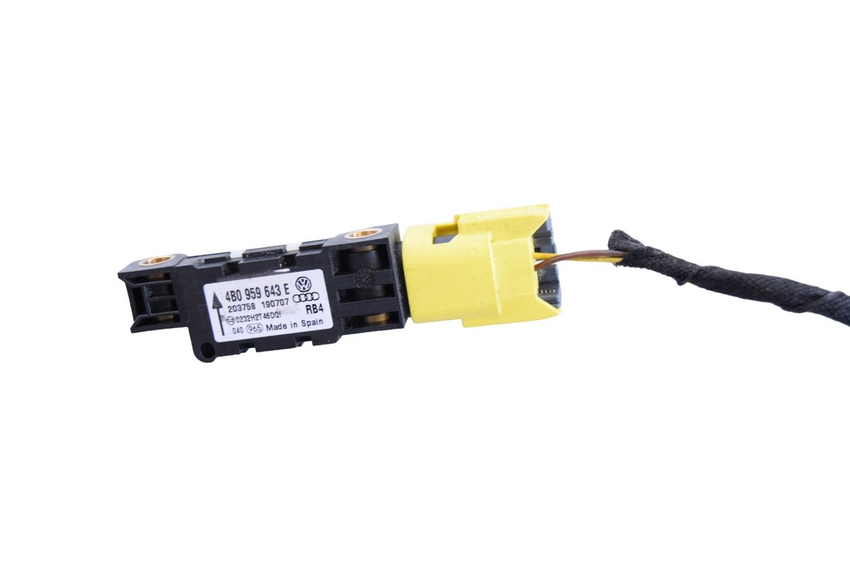 Porsche Cayenne S Crash Sensor Front Left 4B0959643E 2007 RHD