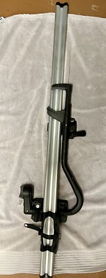 Range Rover Branded Thule Bike Roof Rack #853-650402. Key Included