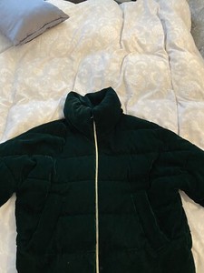 zara green velvet puffer
