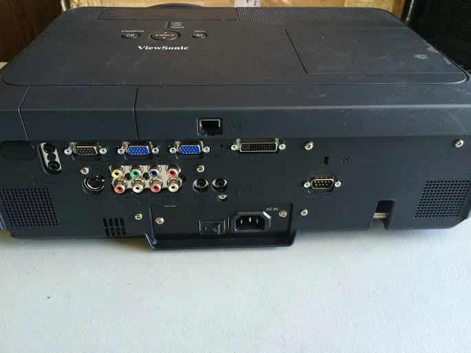 VIEWSONIC PJ1158 LCD PROJECTOR, 4000 LUMENS!!! NEW FACTORY LAMP INSTALLED!!! - Image 3 of 4