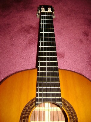 1107-174 Yamaha G-250 クラシックギター Yamaha G-250 Classical Guitar Enhanced (1976) – Neil Ta Music