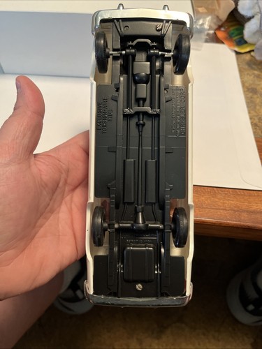 1959 Desoto Fireflite Plastic Promo Model By Johan 1/25 Scale White & Burgundy  - Picture 10 of 12