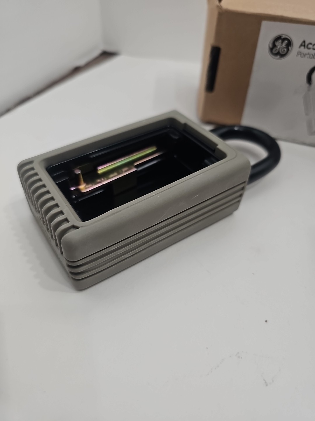 Kidde AccessPoint 001404 KeySafe 3-Key Portable Push Button Key Safe Box, Clay