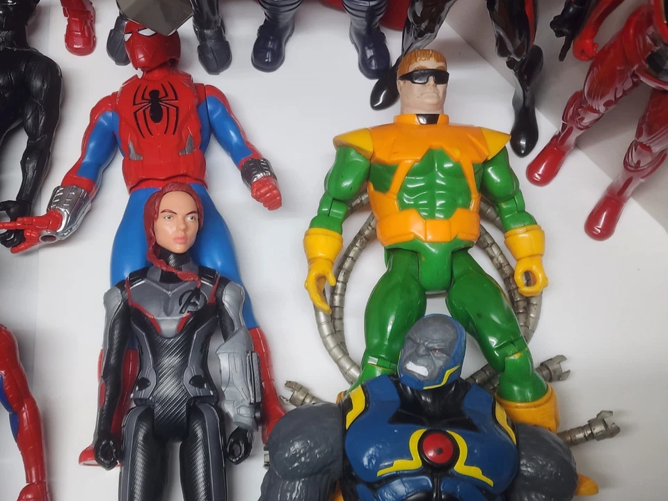 Marvel DC Titan 12" Action Figures Super Hero 15 Lot Spider-Man Thanos Batman - Image 4 of 4