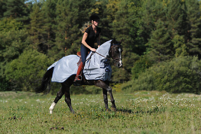 % Bucas Buzz-Off Riding Ausreitdecke Fliegendecke silver/blue (UVP  99,00) -NH