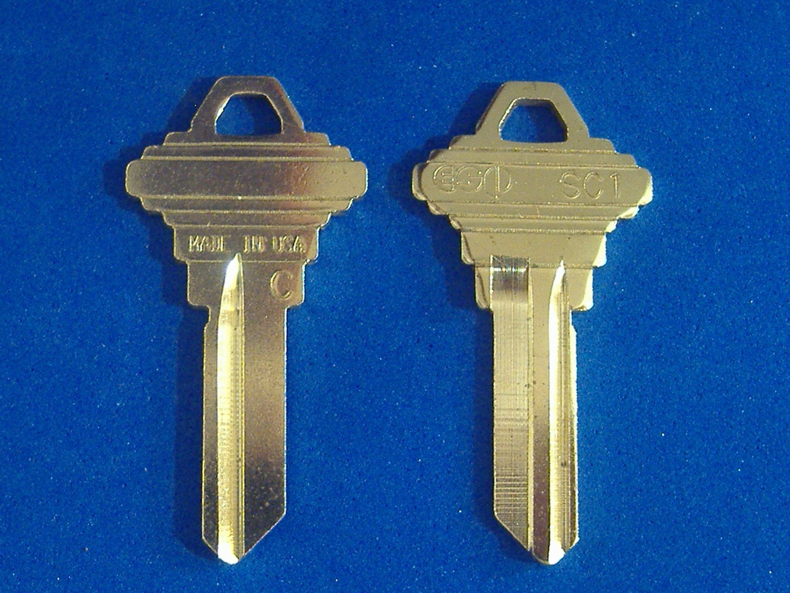 Solid Blue Sc1 Key LOT OF TWO LOCKSMITH SC1 KEY BLANKS FITS SCHLAGE SOLID BRASS MADE IN ...