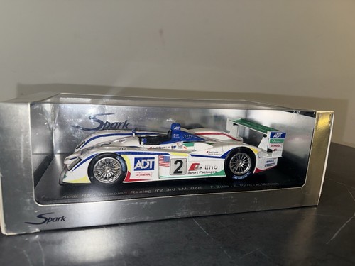 Spark 1:18 AUDI R8 CHAMPION RACING 3rd LM 2005 F.Biela E.Pirro A.McNish - Picture 2 of 3