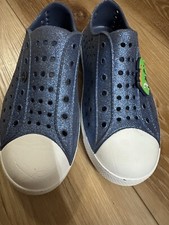 Seannel kids Slip on water shoes sneaker blue glitter with the dino size 11.5