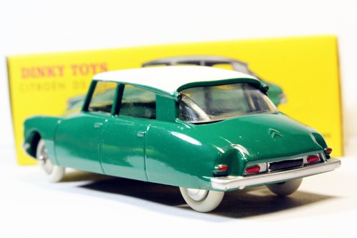 1/43 Scale DINKY TOYS Citroen DS 19 Green Diecast Car Model Editions Atlas - Picture 4 of 5