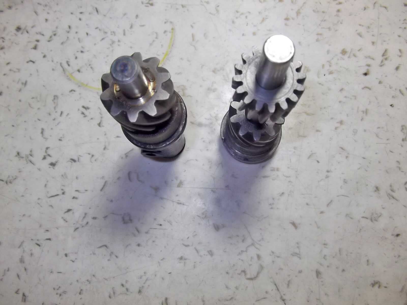 Maserati 3500 ZF S5-17, transmission speedometer gear set
