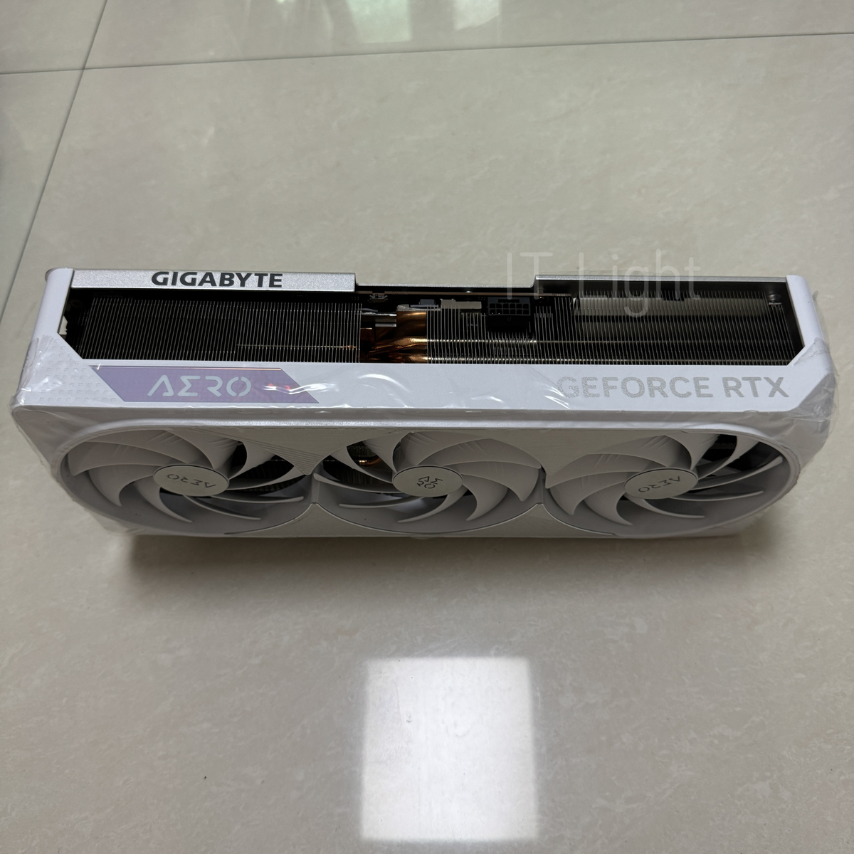 Clearance* (FOR PARTS) Gigabyte RTX 4090 AERO OC (No Core & VRAM