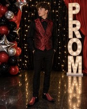 Brand Q Red  Black Paisley Men  s Dress Vest Sz L Prom Wedding Formal Tuxedo