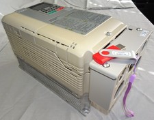 YASKAWA P1000 VARIABLE FREQUENCY DRIVE CIMR-PU4A0007FAA 6.9A 480V *TESTED* (709)