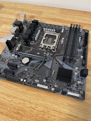 Gigabyte B660m DS3H AX DDR4 LGA 1700 ATX Intel DDR4 Motherboard