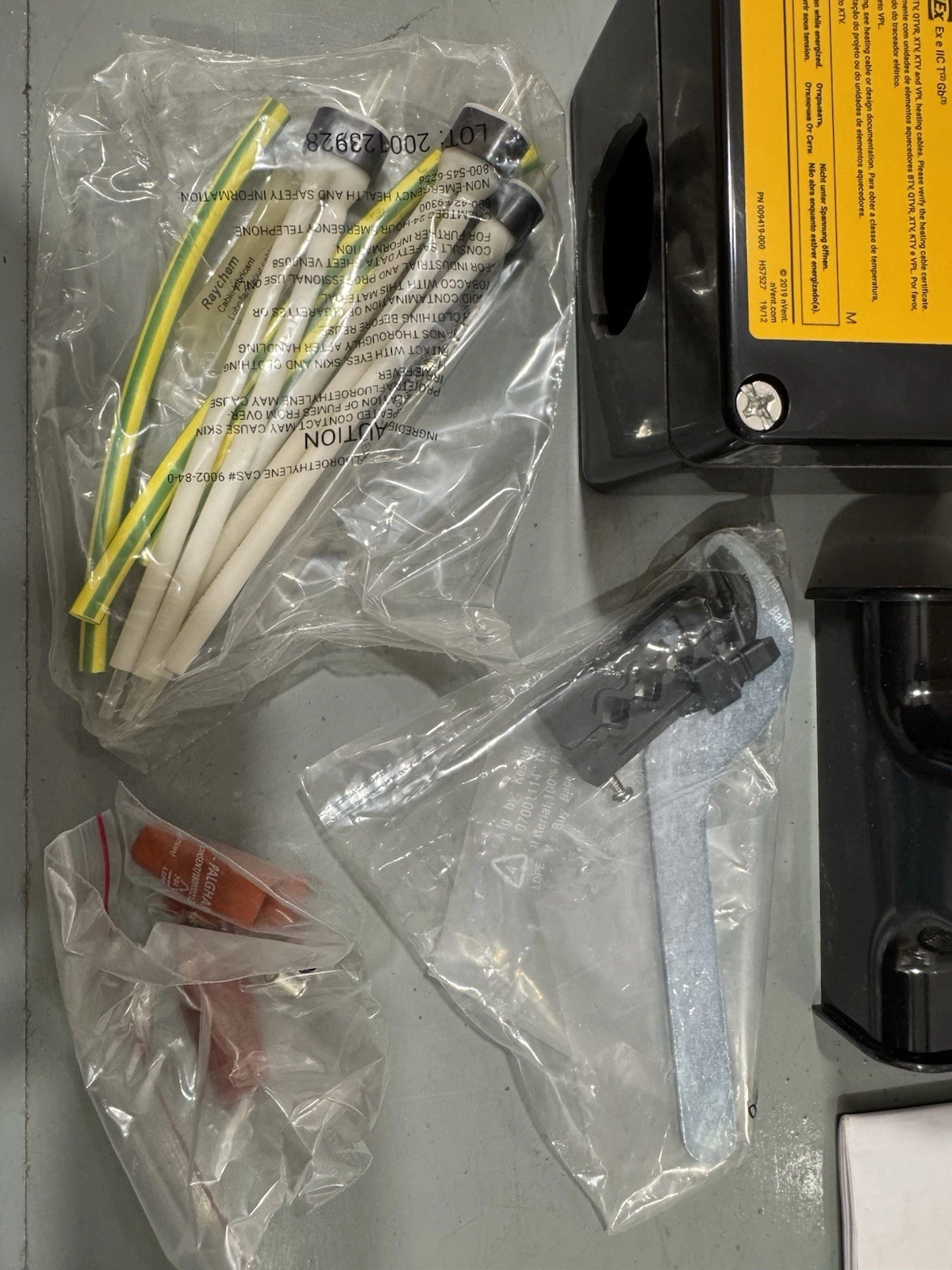 Nvent Raychem T-100 Splice & Tee Kit Brand New In Box 7