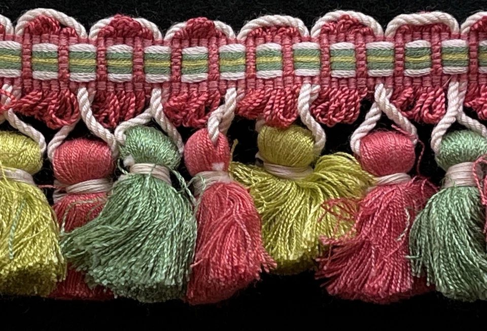 Acabamento decorativo vintage Clarence House borla - rosa salmão/limão/verde maçã - por Yd - Imagem 3 de 3