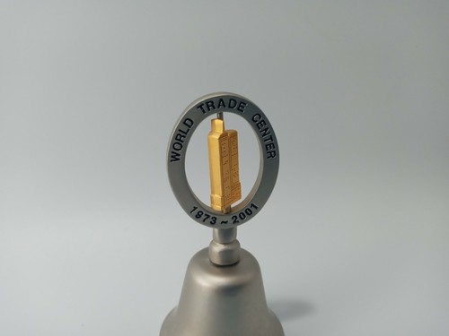 World Trade Center New York City Collector’s Bell Desktop Memento Home Decor. (K - Picture 3 of 3