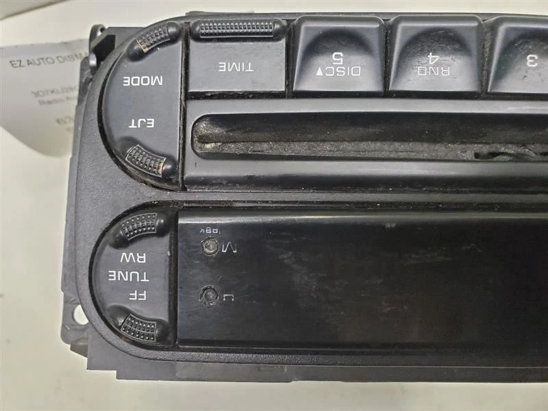 02-06, Dodge RAM2500, Equipo de Audio Radio Receptor Convertible, PN-P56038555AL Foto 3 de 4