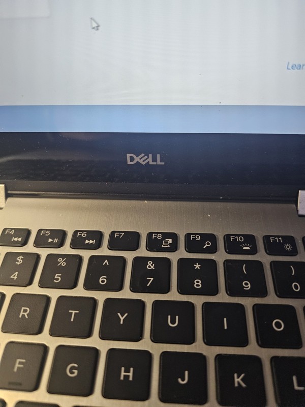 Dell Inspiron 13 7000 2-in-1 13.3in Touch i5 8th Gen Win11 Silver