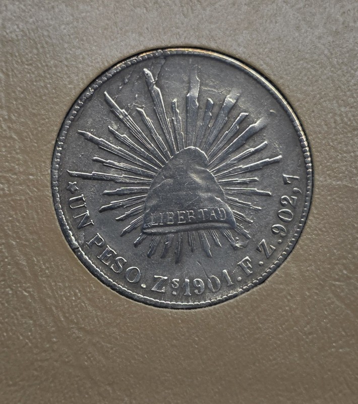 Zs 1901 FZ MEXICO Silver PESO Cap and Rays LIBERTAD Coin
