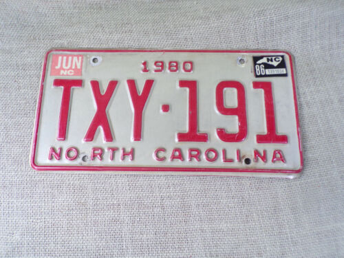 NORTH CAROLINA LICNESE TAG 1980 VERY GOOD SHAPE - Picture 1 of 2