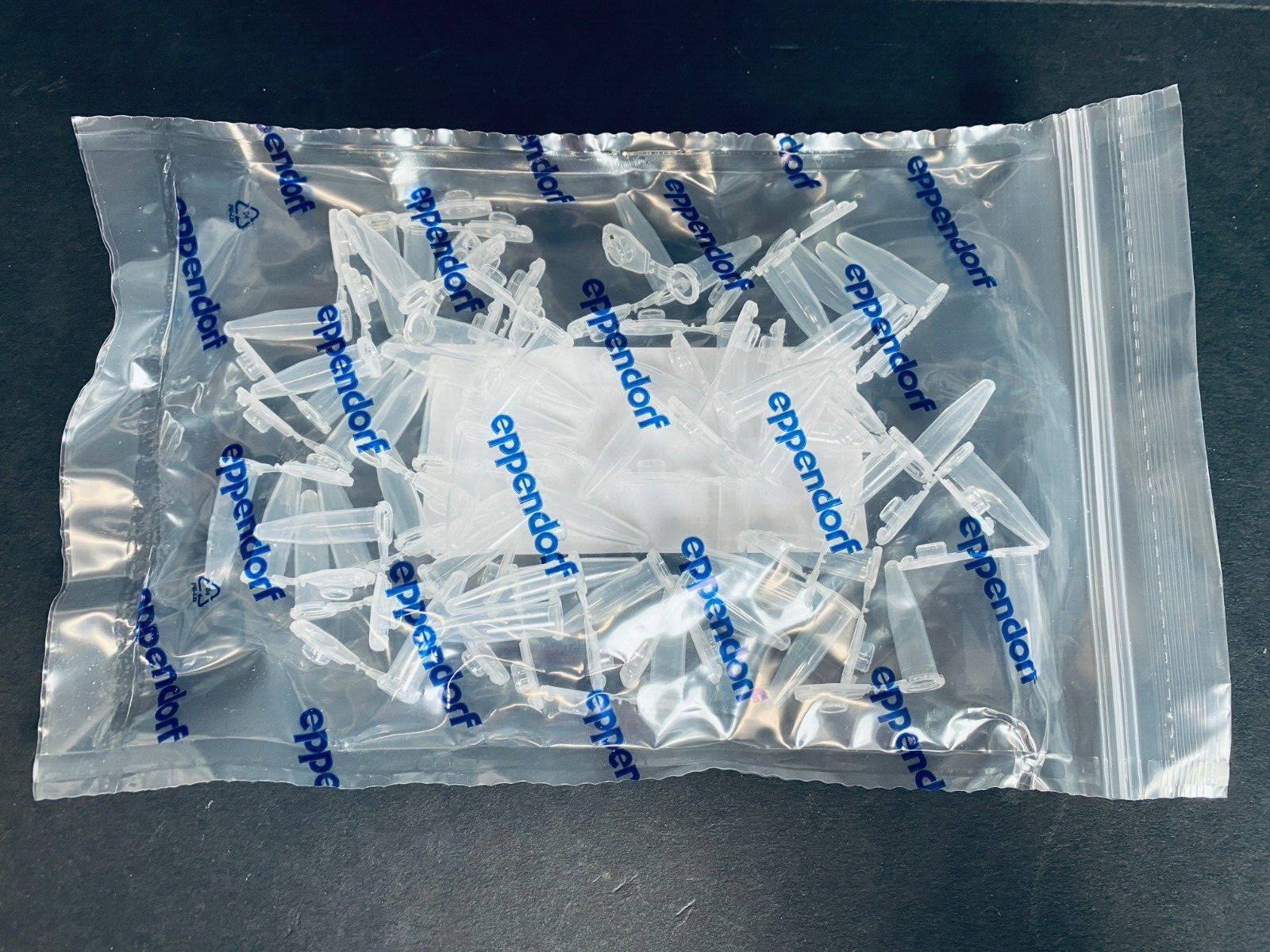 Eppendorf DNA LoBind Centrifuge Tube 0.5 ml Total of 100 Tubes La Paz