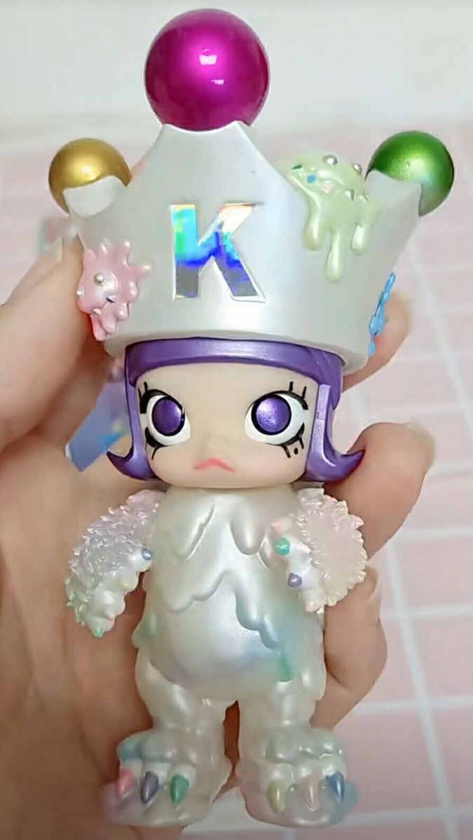 POP MART x MOLLY x INSTINCTOY Erosion Molly Costume Erosion POP MART x MOLLY x INSTINCTOY Erosion Molly Costume Erosion