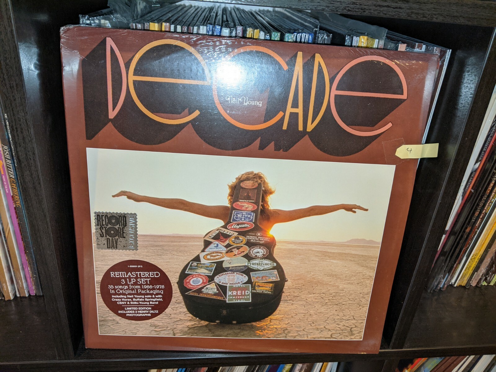 *Imperfect* Neil Young - DECADE - 3 виниловых пластинки - НОВЫЕ И ЗАПЕЧАТАННЫЕ!! Редкое лучшее из!