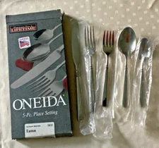 EASTON Oneida Stainless 5 Piece Place Setting (s) Unused USA Glossy Flatware