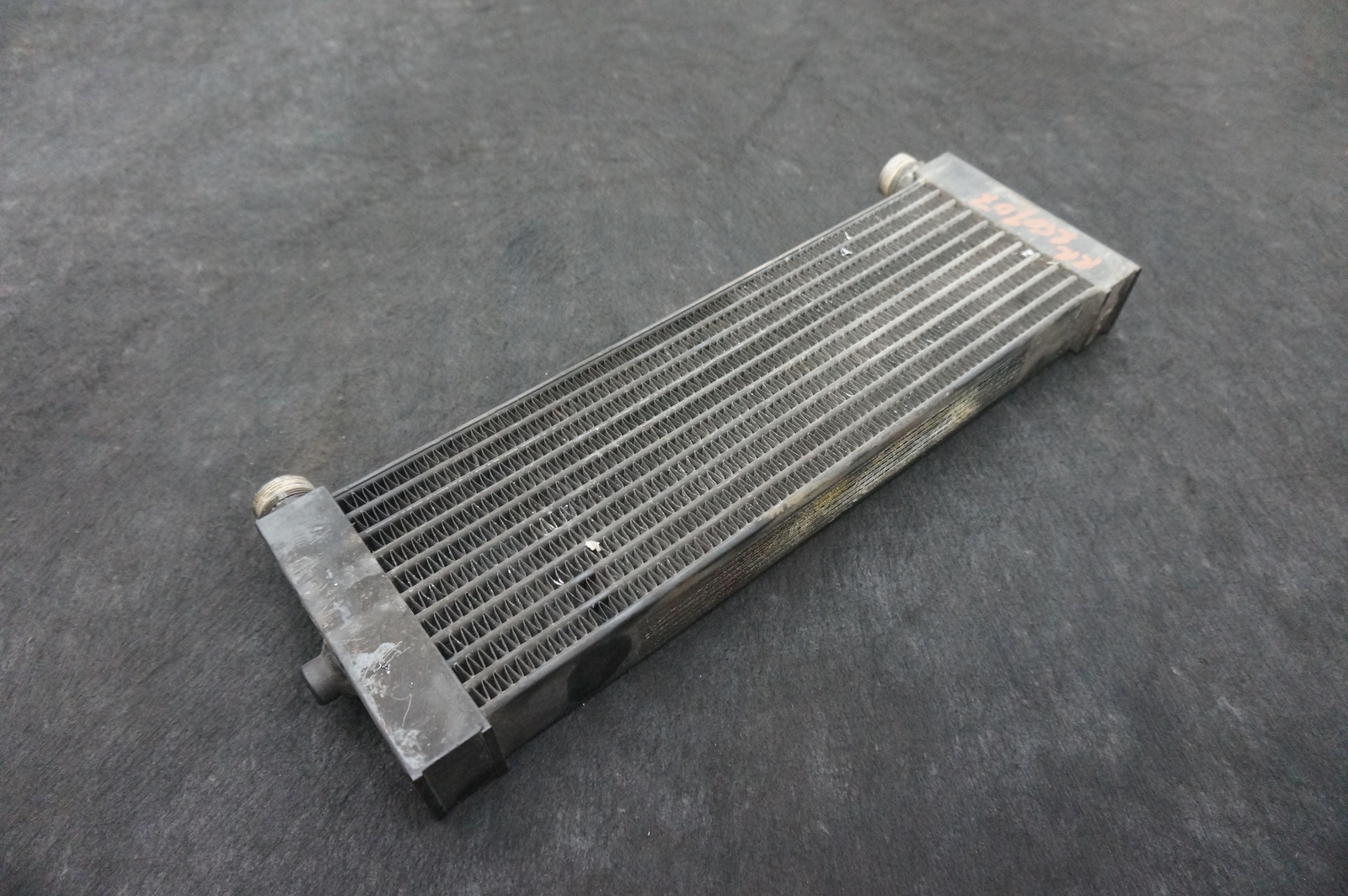 Left Side Engine Oil Cooler Radiator 07L117015B Lamborghini Gallardo Spyder 2008