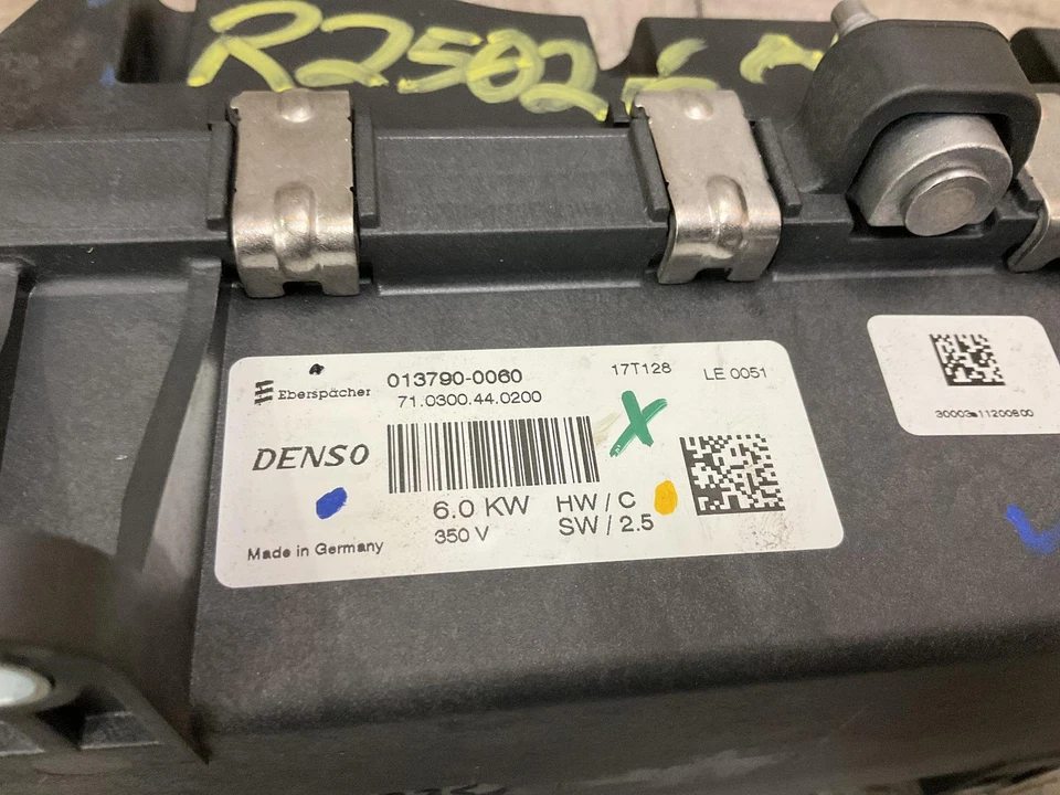 2016-2020 Toyota Mirai Electric Water Heater Coolant Pump 16a10-77031 OEM Part Foto 2 de 4