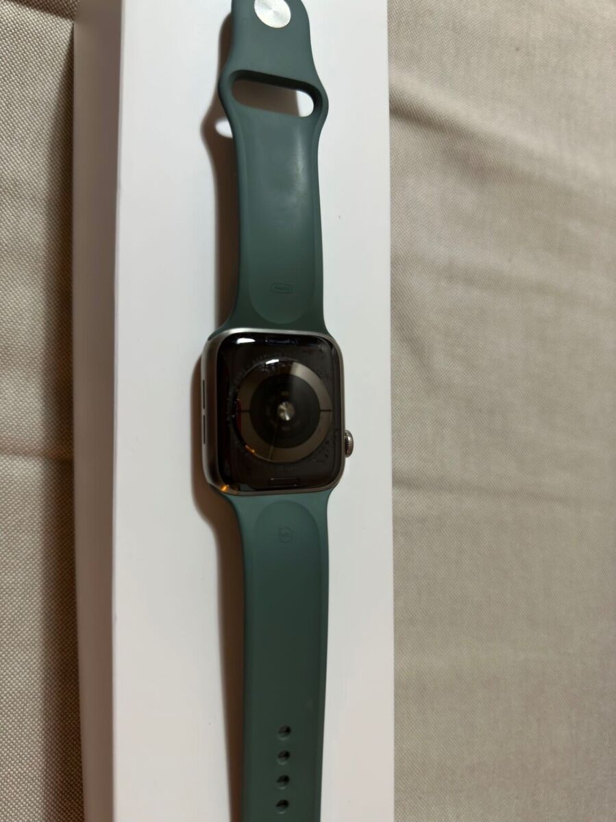 Apple Series 5 44mm Titanium Case Watch - MWQT2LL/A for sale Apple Series 5 44mm Titanium Case Watch - MWQT2LL/A for sale