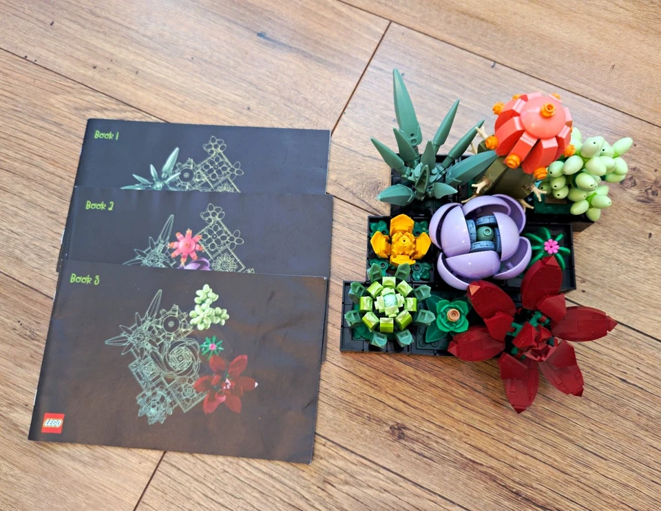 LEGO Botanicals 10309 Succulents, photo 1 of 5